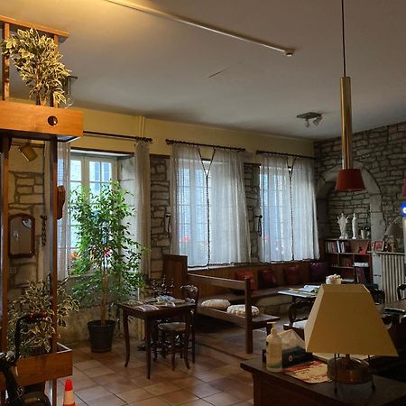 Ancien Hotel Plein De Charme Baume-les-Dames Exteriér fotografie