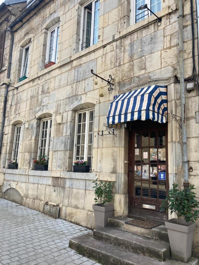 Ancien Hotel Plein De Charme Baume-les-Dames Exteriér fotografie